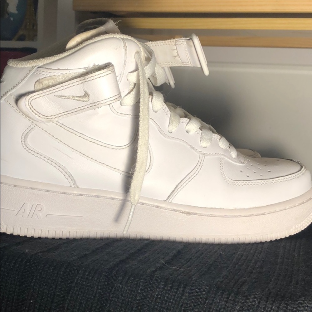 White High top Air forces